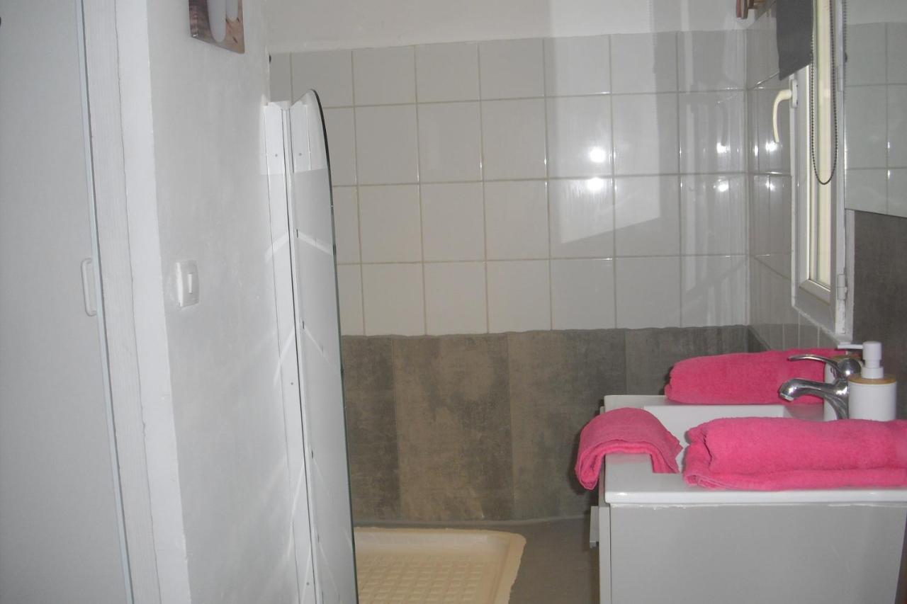Apartamento Lou Mas Li Pitchoun "Le Prunier " Gordes Exterior foto