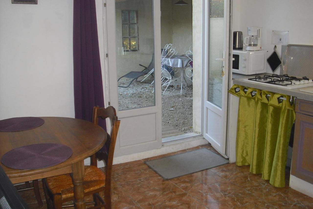 Apartamento Lou Mas Li Pitchoun "Le Prunier " Gordes Exterior foto